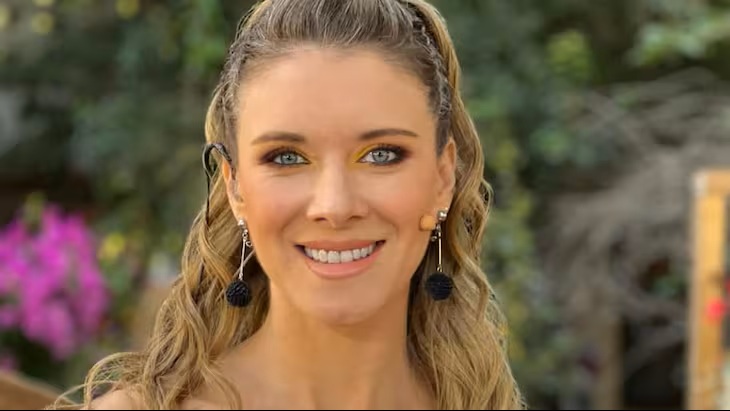 Carla Jara Encuentra Paz y Renovación en las Playas del Norte
