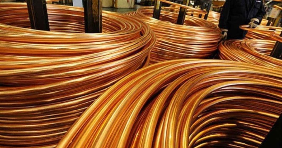 Cobre en Alza: Avalancha en Mina de Indonesia Impulsa Precios del Metal Rojo