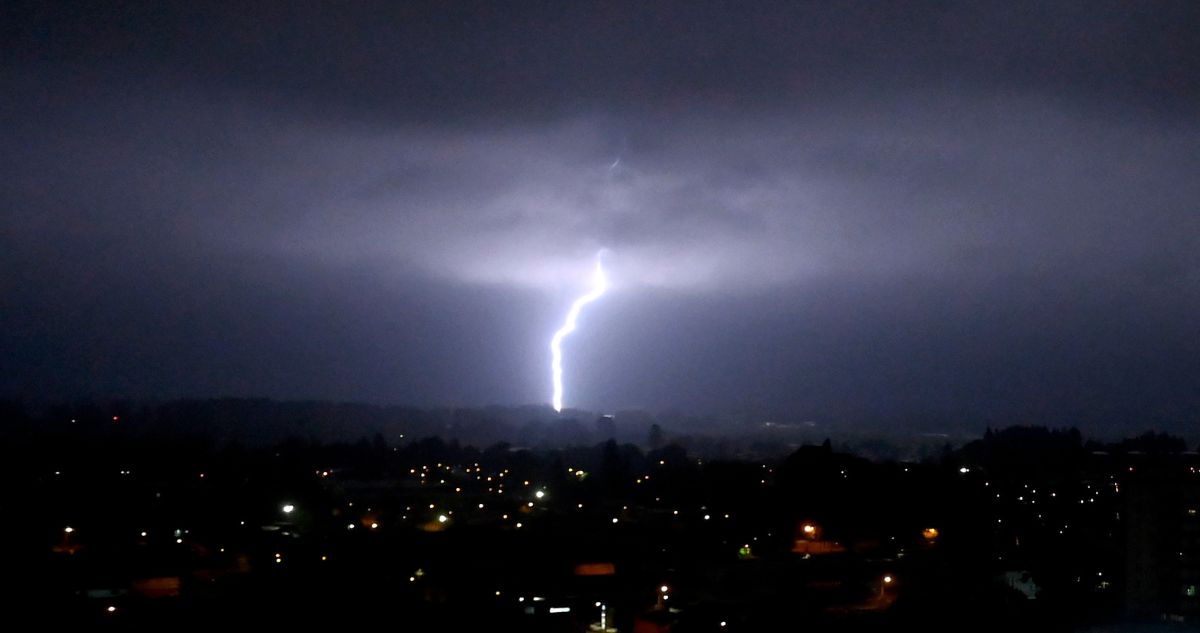 Cómo Mantenerte a Salvo Durante Tormentas Eléctricas: Consejos Esenciales