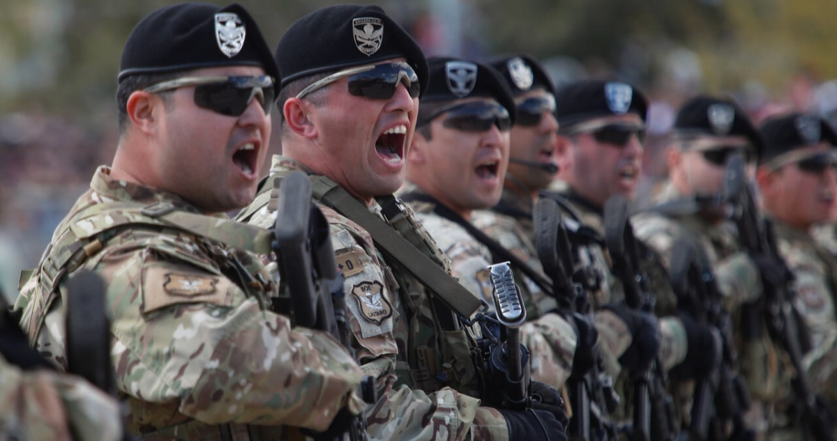 Despliegue Imponente: La Parada Militar 2025 Celebra 215 Años del Ejército Chileno