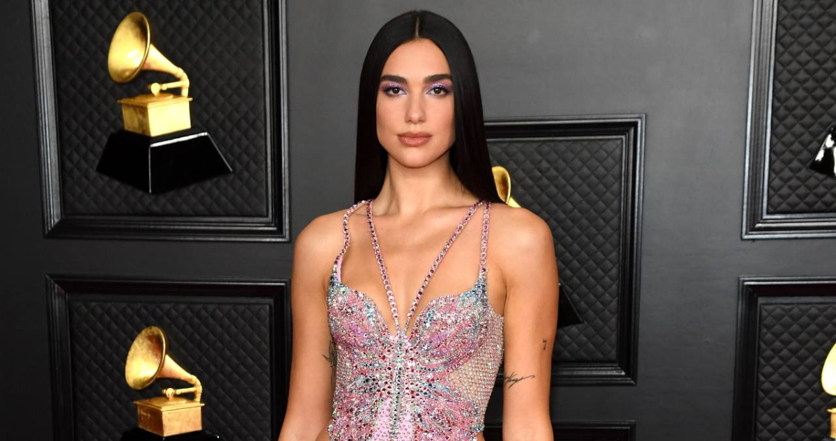 Dua Lipa Toma Acción Contundente Contra Representante por Intento de Boicot a Banda Propalestina