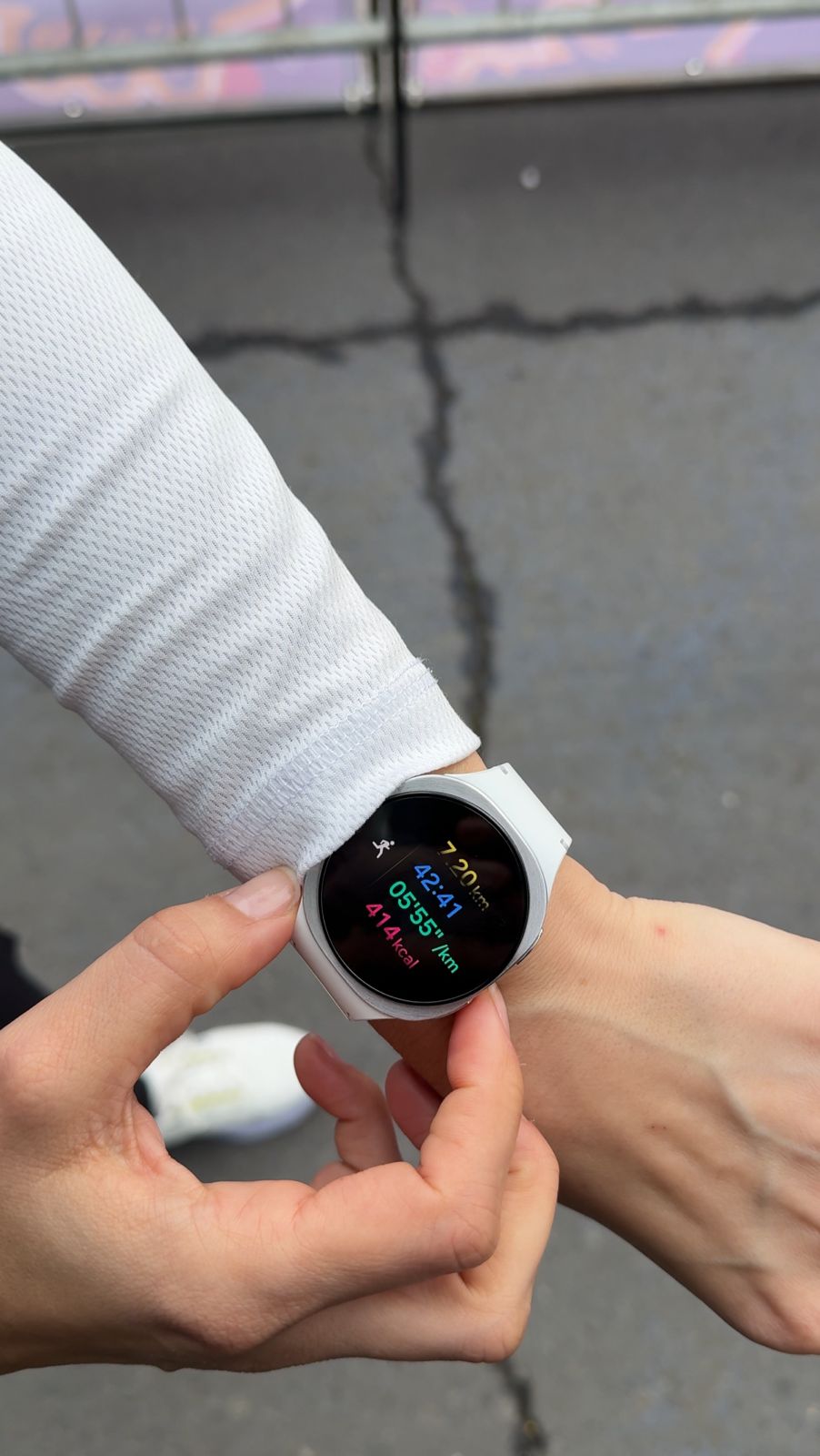 El Galaxy Watch8: El Compañero Tecnológico Ideal para Corredoras