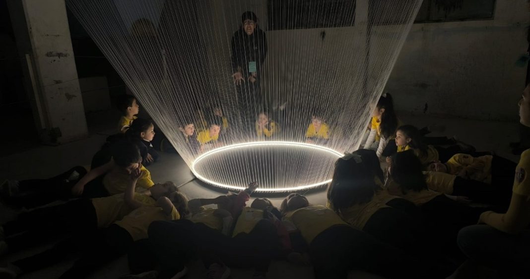 Explorando los Secretos del Universo: Mujeres Artistas Unen Arte y Astronomía en SACO1.2