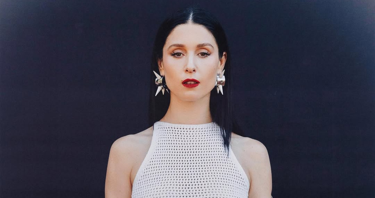 Francisca Valenzuela Brilla en la Pasarela de la Semana de la Moda de París