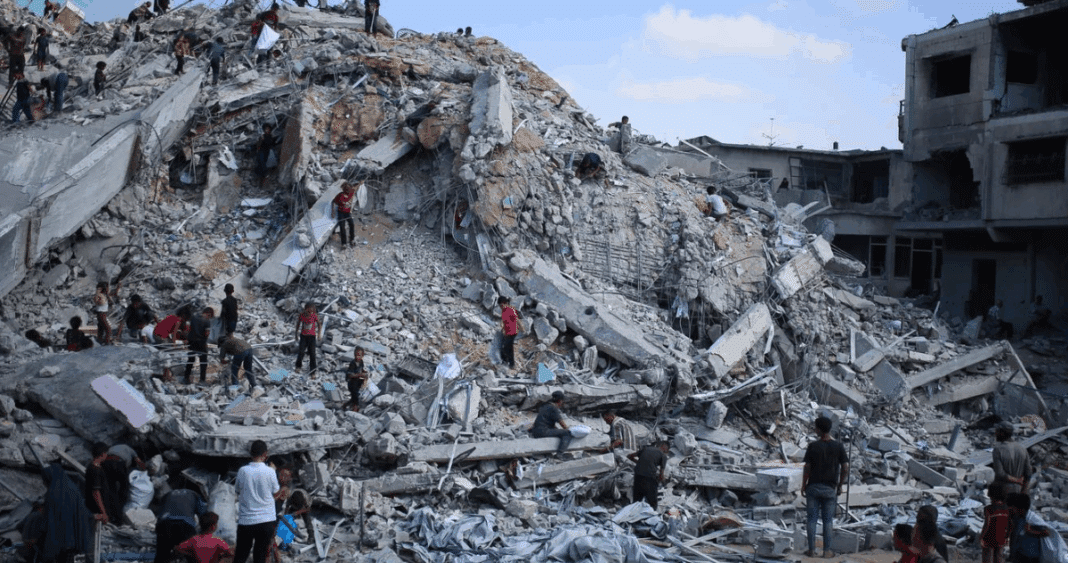 Israel Bombardea Otro Edificio en Gaza, Alegando Presencia de Infraestructura Terrorista