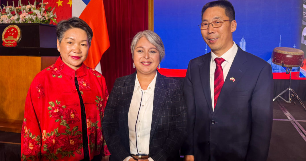 Jara Promete Profundizar Lazos Estratégicos con China en Eventual Gobierno