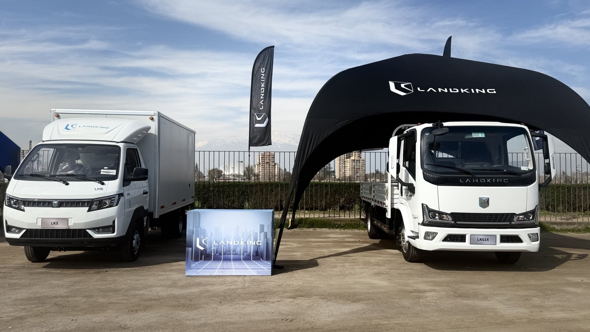 Landking Conquista el Mercado de PYMES y Emprendedores con sus Vehículos Comerciales Innovadores