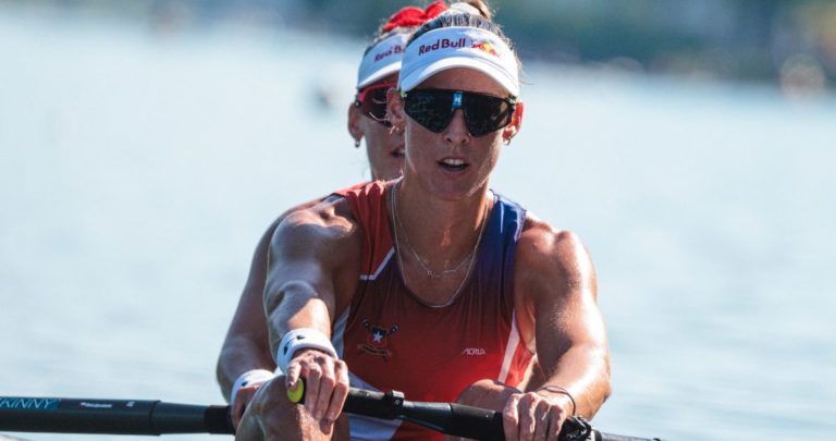 Las Mellizas Abraham Conquistan el 7° Lugar en el Mundial de Remo de Shanghái