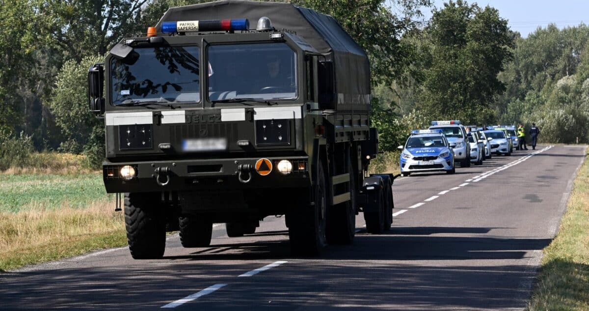 Poland's military and emergency services inspect sites after Russian airspace violation Líderes Europeos Condenan Enérgicamente la Violación Rusa del Espacio Aéreo Polaco