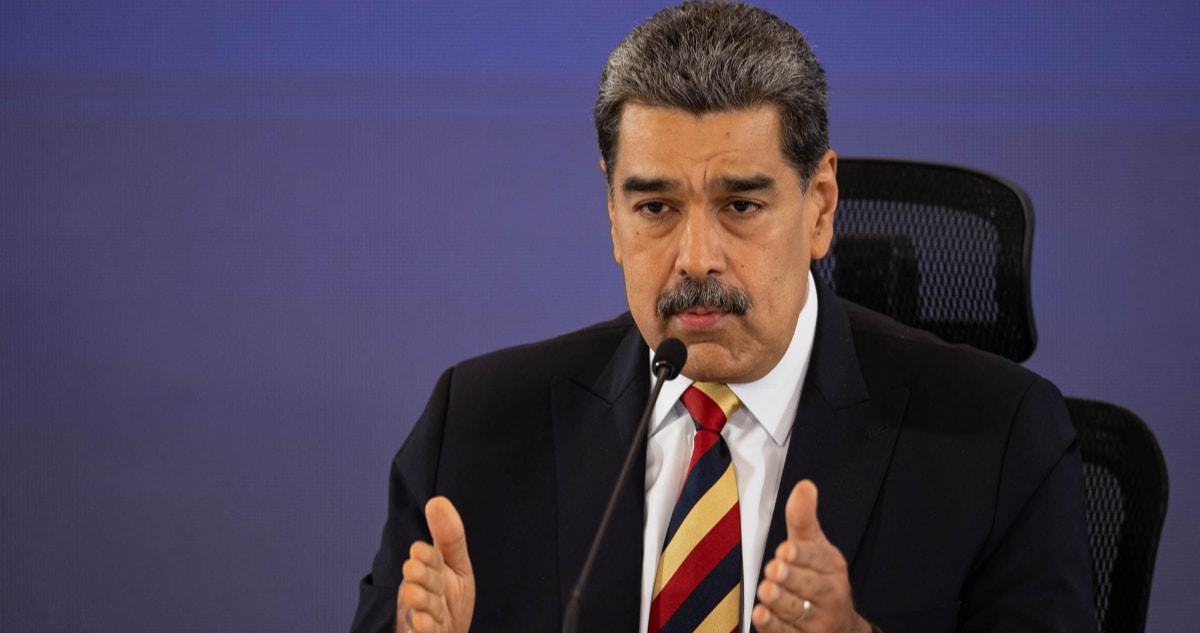 Maduro Decreta Inicio Anticipado de la Navidad en Venezuela: Una Estrategia Política Recurrente