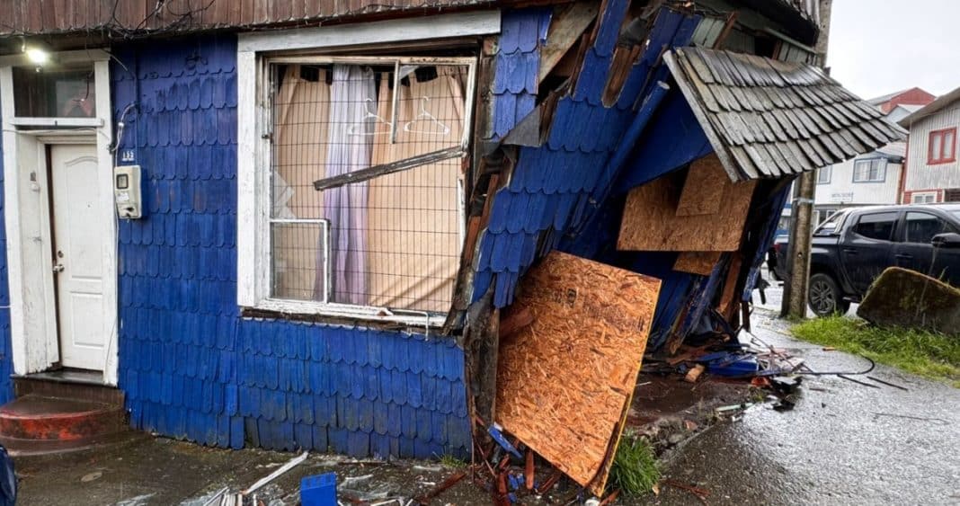 Oficial de la Fuerza Aérea Choca Ebrio Contra Vivienda en Puerto Montt