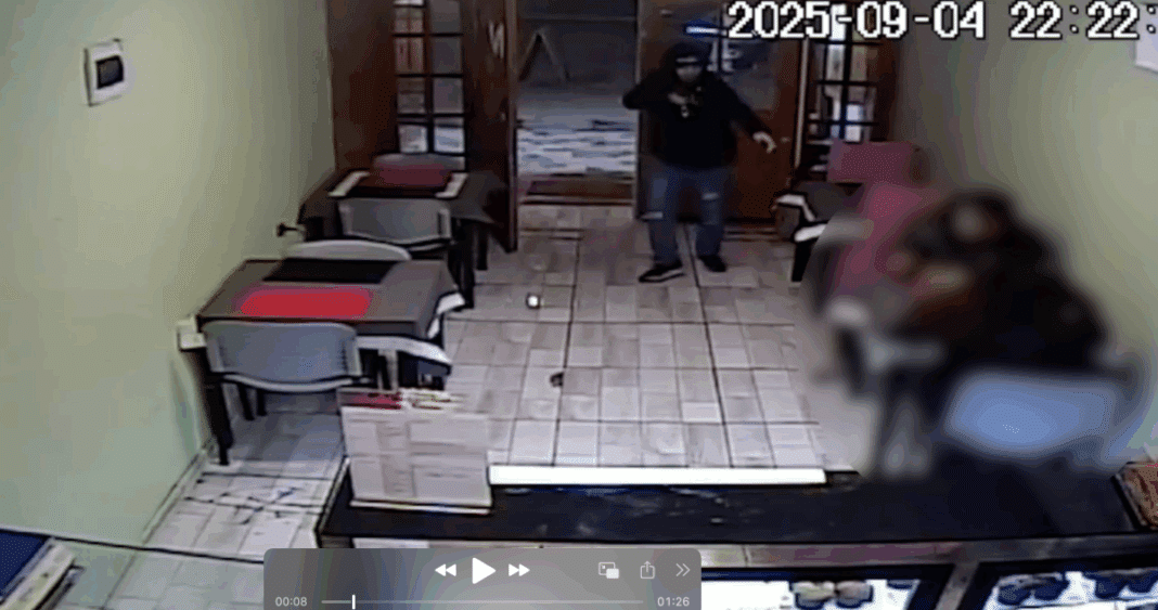 Pareja Sufre Violento Asalto Mientras Disfrutaba de Completos en Lo Prado