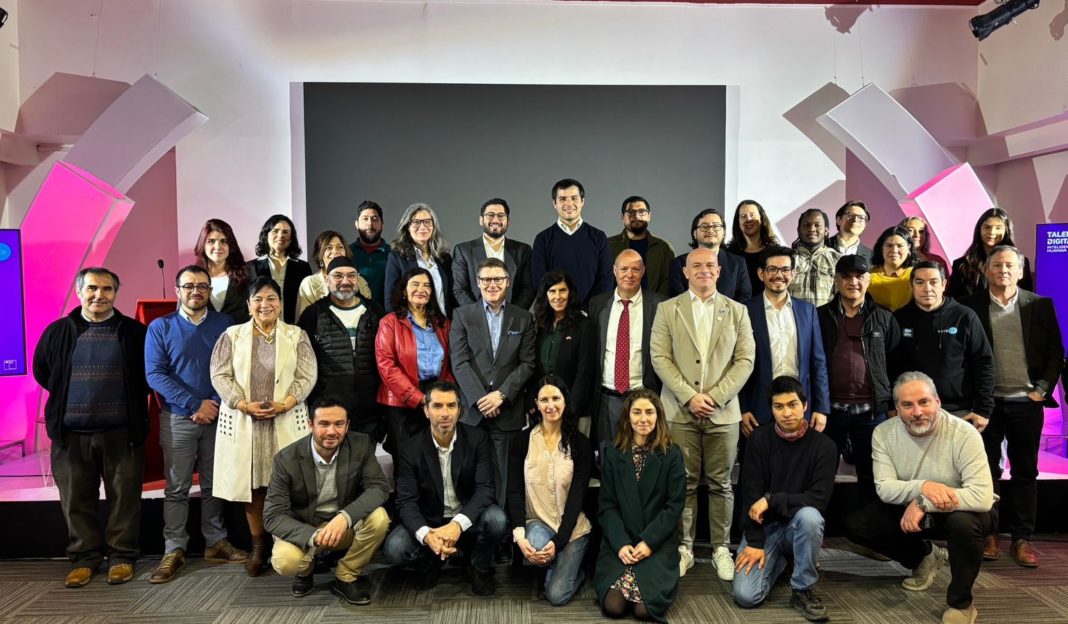 Salesforce y Talento Digital para Chile Impulsan la Empleabilidad Tecnológica con Nuevas Becas