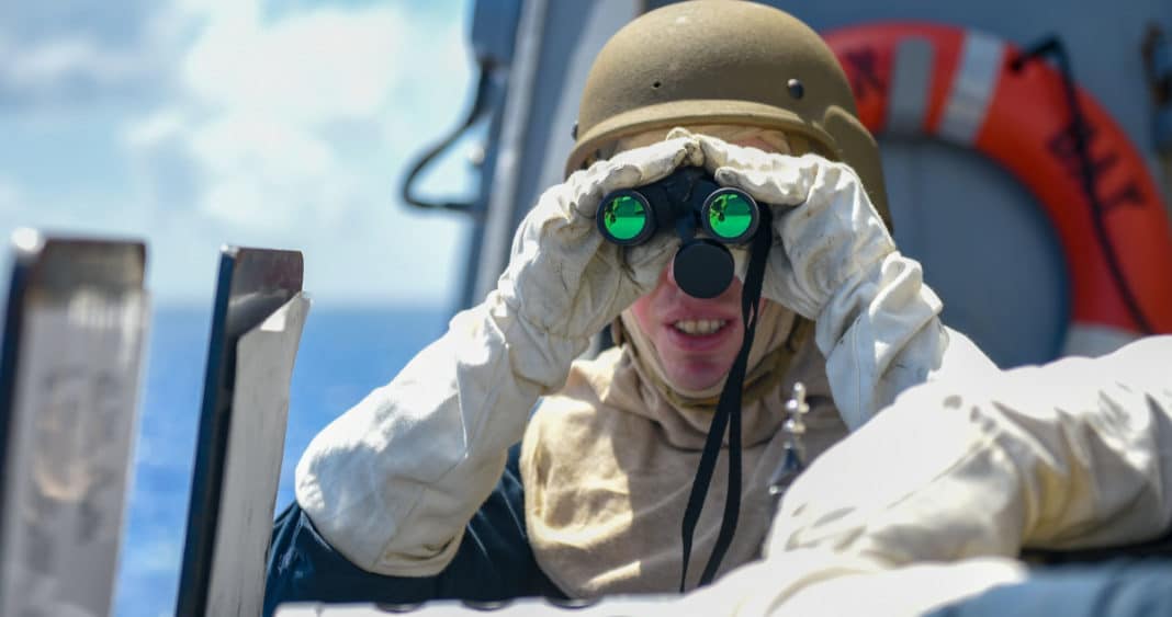 Tensión en el Caribe: Aviones venezolanos sobrevuelan buque de EEUU