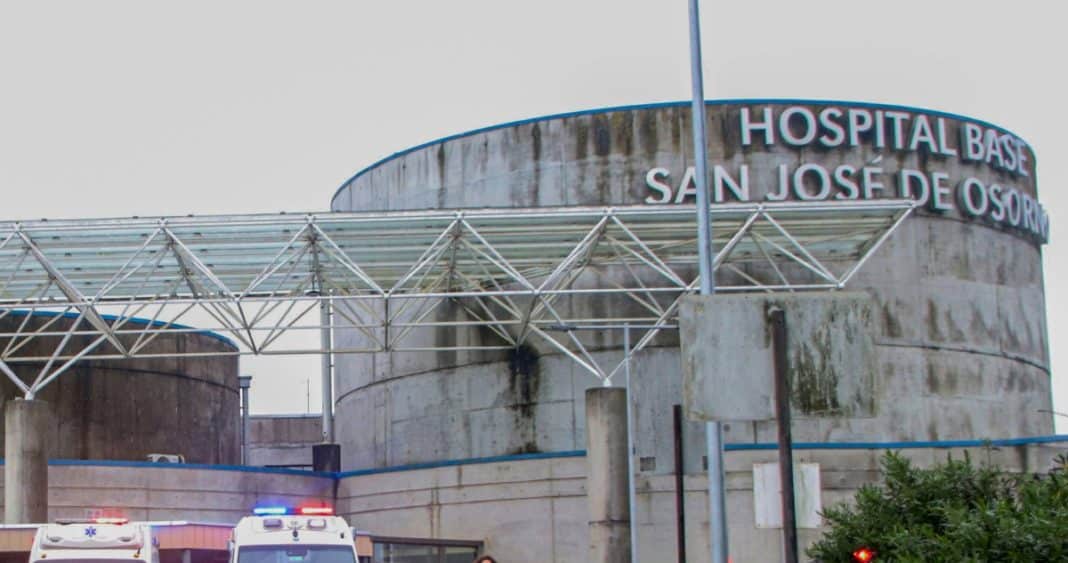 Tortura en Hospital de Osorno: Funcionarios Acusados Aún Empleados Pese a Sumario
