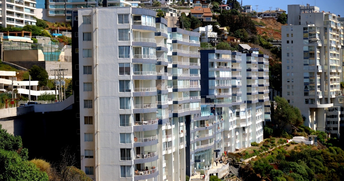 Viña del Mar: Vecinos Retornan a Edificio Euromarina II Tras Levantar Decreto de Inhabitabilidad