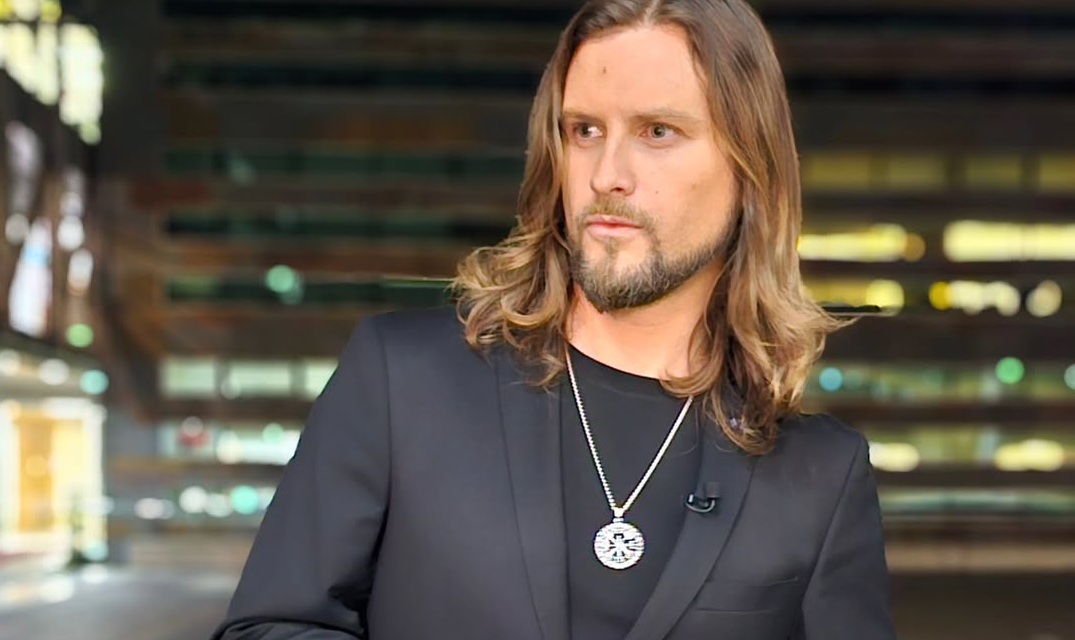 ¿Amor en los pasillos de TVN? Jean Philippe Cretton y Rayén Araya habrían iniciado un romance