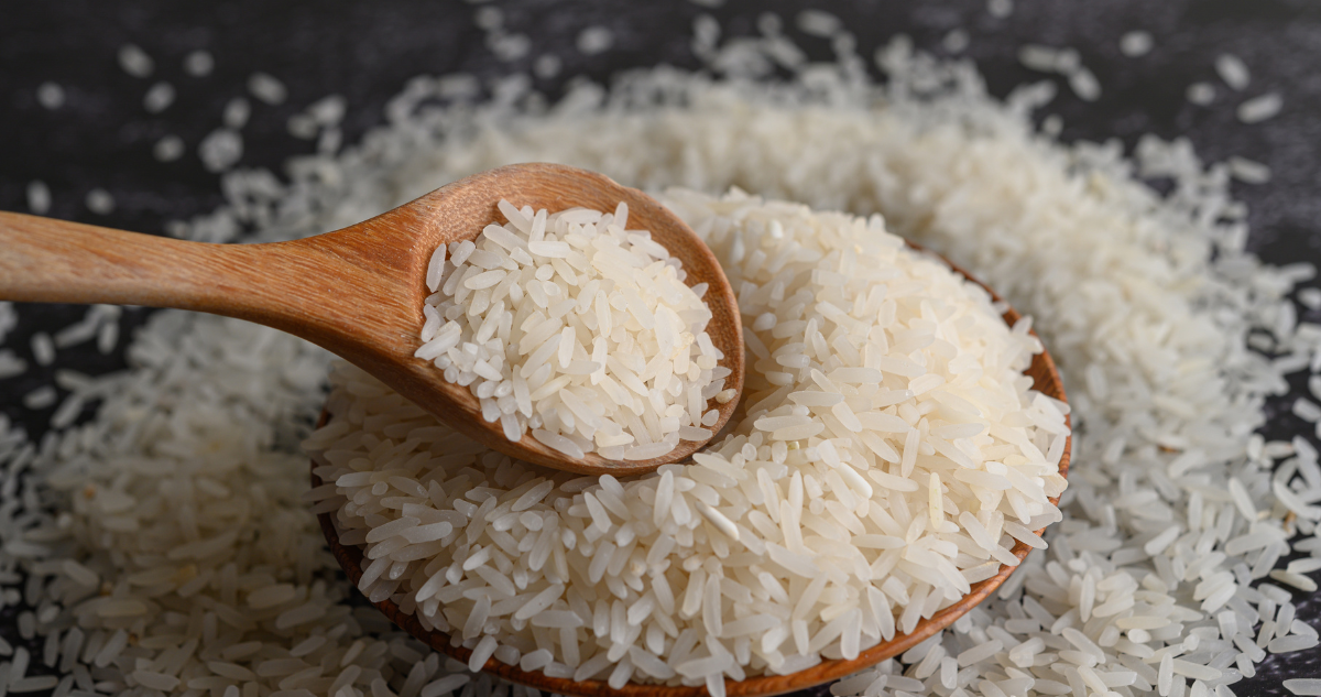 ¿Lavar o no lavar el arroz? Descubre los secretos detrás de esta antigua disputa culinaria