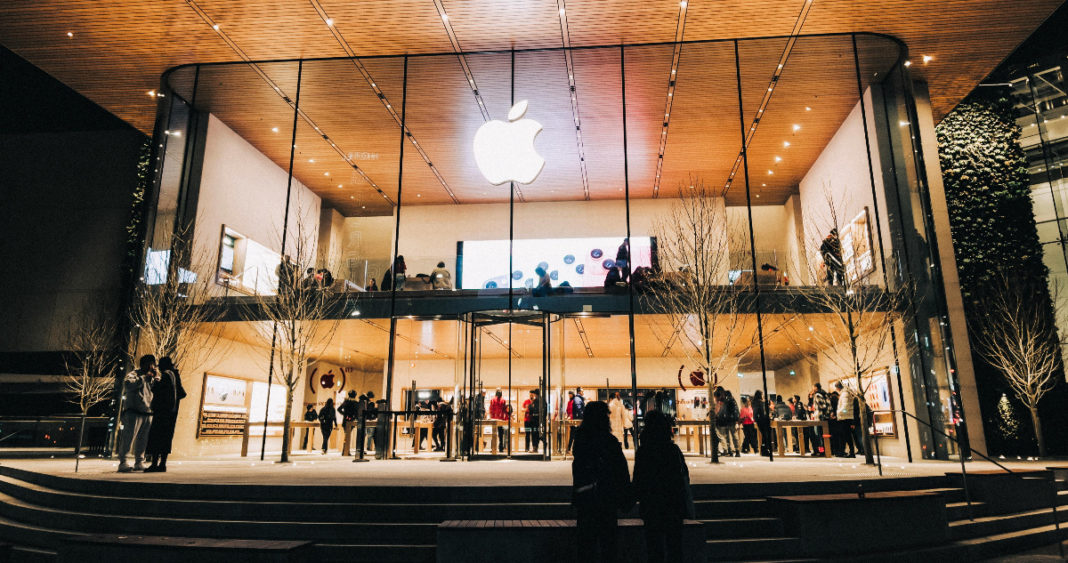 Apple Alcanza Hito Histórico: Supera los $4 Billones en Capitalización Bursátil