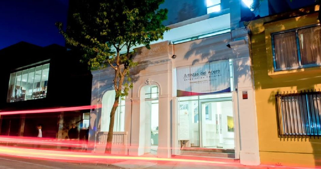 Artistas del Acero: Cómo la Pérdida de Fondos Públicos Selló el Fin de una Icónica Institución Cultural