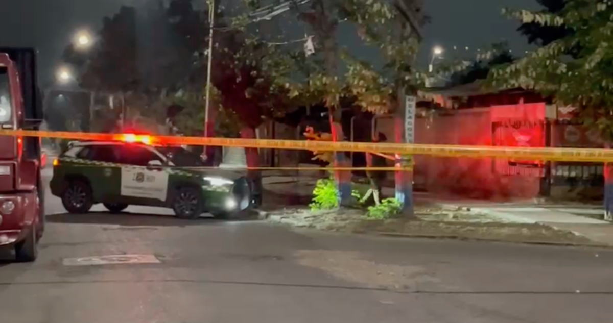 Carabinero herido en violento incidente durante detención en Recoleta