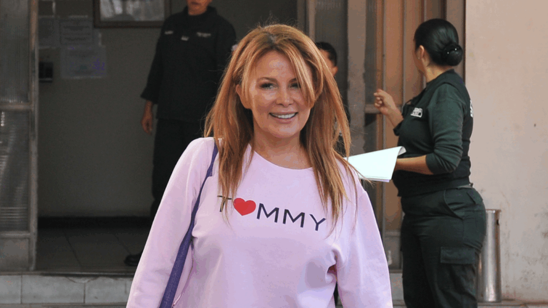 Cathy Barriga Aclara Supuesto Incumplimiento de Arresto Domiciliario