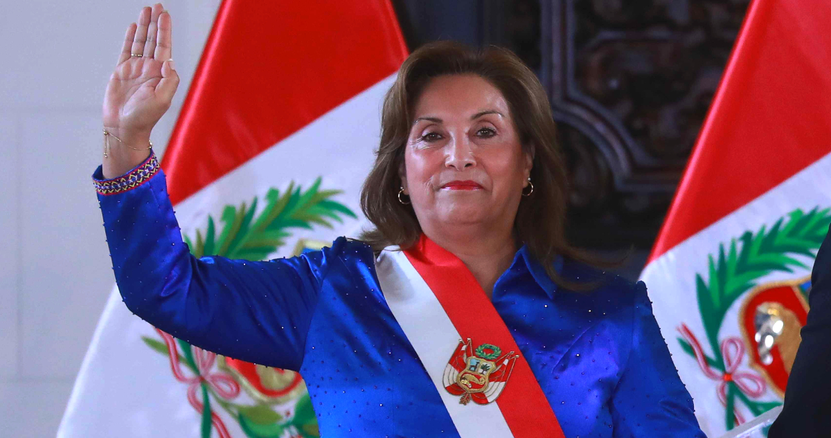 Congreso de Perú destituye a la presidenta Dina Boluarte por
