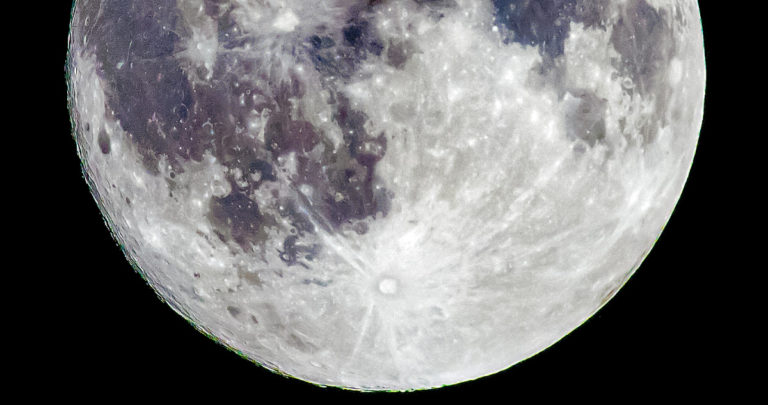 Descubren Restos de Meteoritos Raros en el Lado Oculto de la Luna