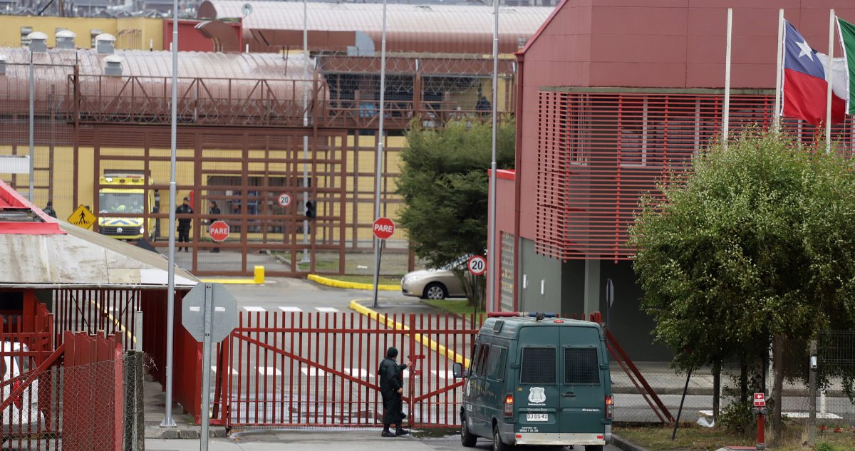 Escándalo en la Cárcel: Gendarme Acusado de Vender Curantos a Reclusos
