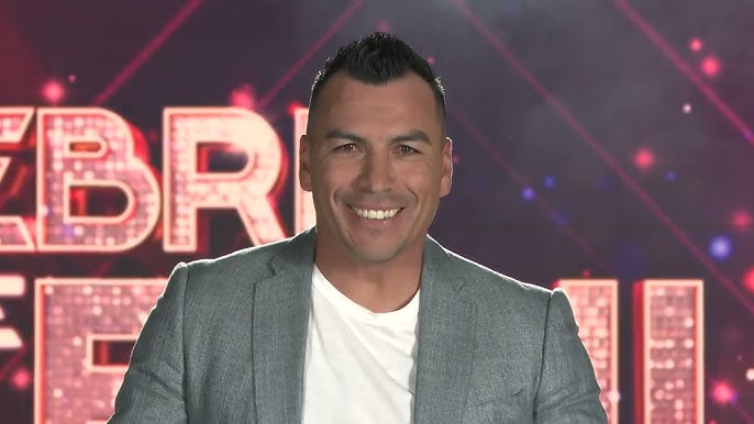 Esteban Paredes: Cuando el Fútbol y el Baile se Cruzan