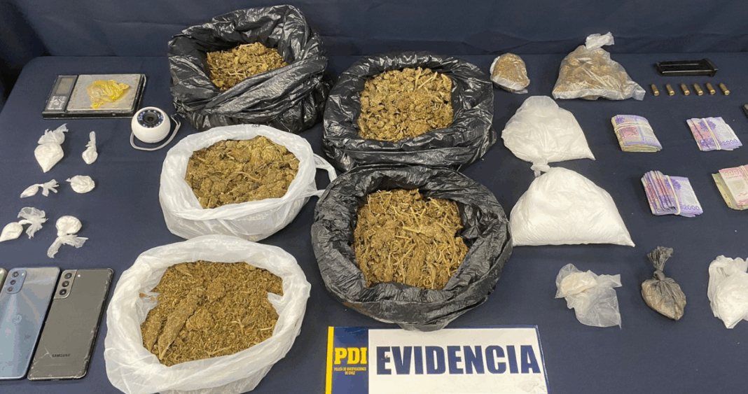 Golpe Contundente al Narcotráfico: Operativo Policial Incauta Drogas y Armas en Valparaíso
