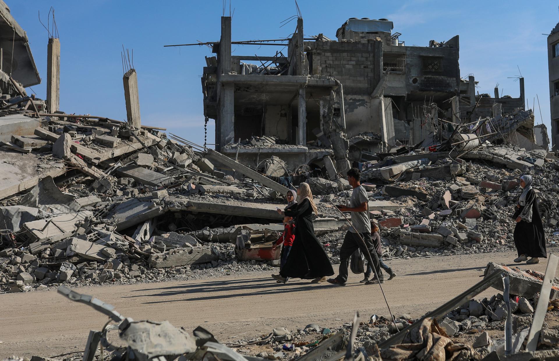 Hamás devuelve a Israel los cuerpos de dos rehenes asesinados