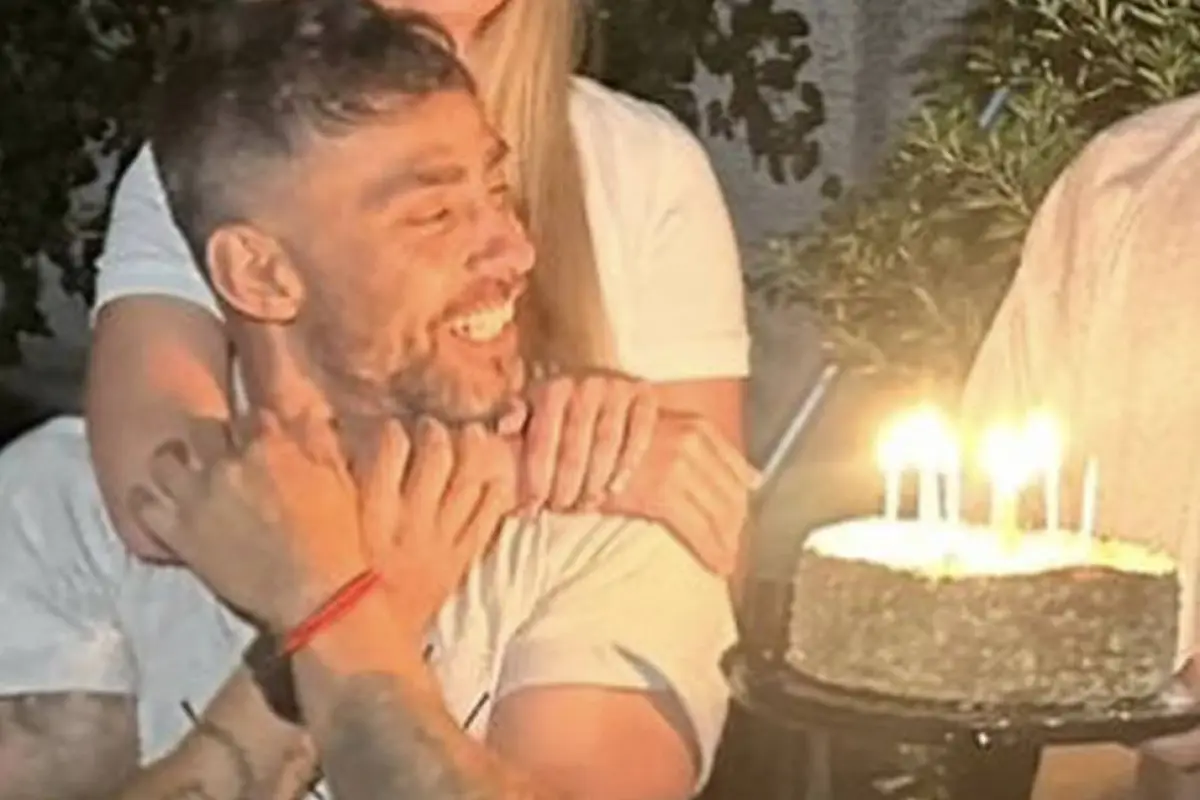 Jorge Valdivia celebra sus 42 años en una íntima reunión familiar