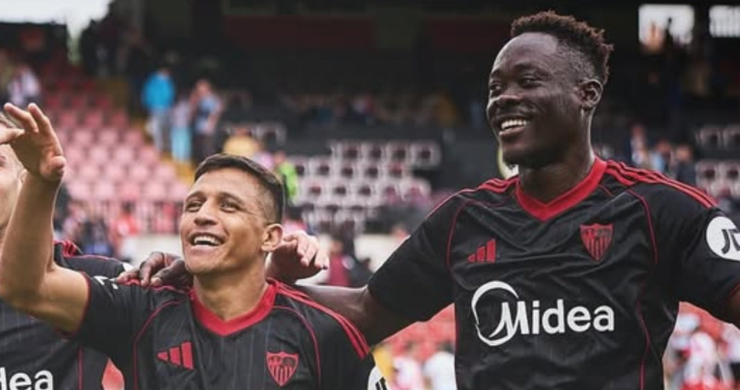 La Estrella que Inspira: Cómo Alexis Sánchez Motiva a sus Compañeros en el Sevilla