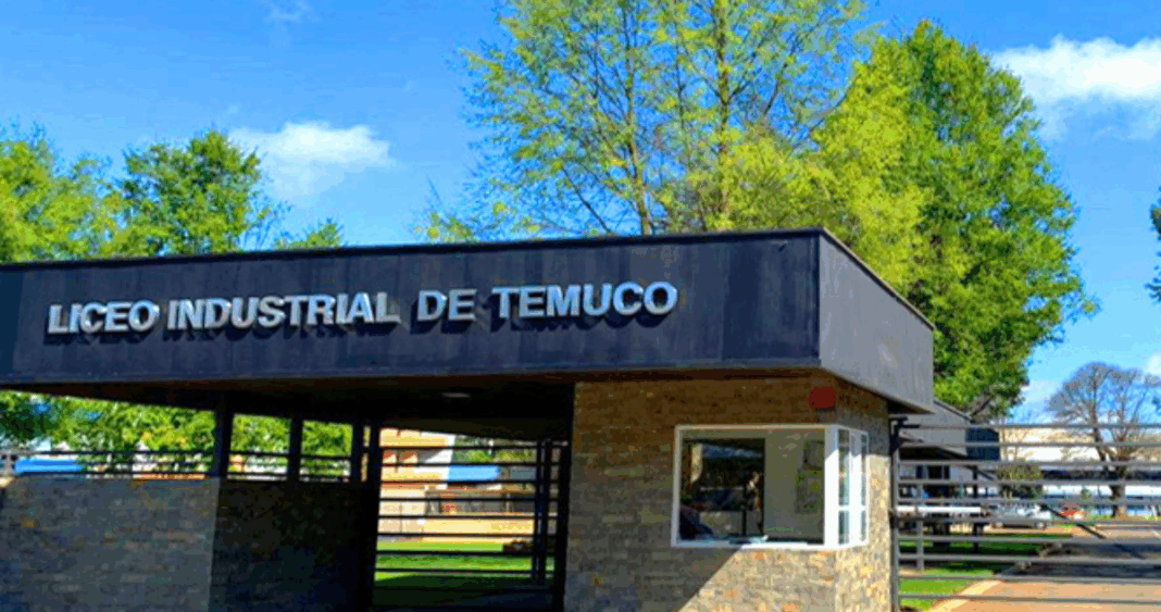 Liceo Industrial de Temuco Suspende Clases por Huelga de Funcionarios: Exigen Reajuste Salarial