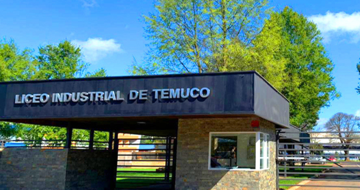 Liceo Industrial de Temuco Suspende Clases por Huelga de Funcionarios: Exigen Reajuste Salarial
