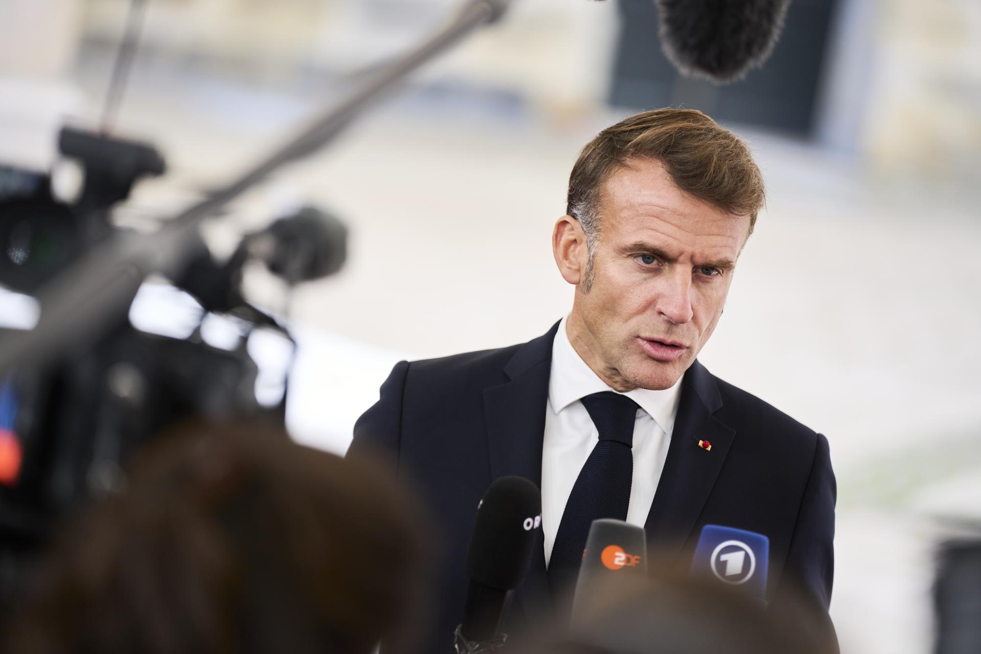 Macron Survives Impeachment Attempt: French Parliament Rejects Motion to Oust President