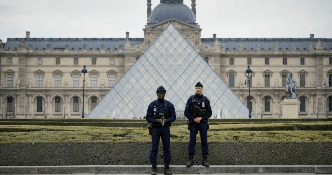 Maestros del Robo: Develan Detalles Clave del Atraco al Museo del Louvre