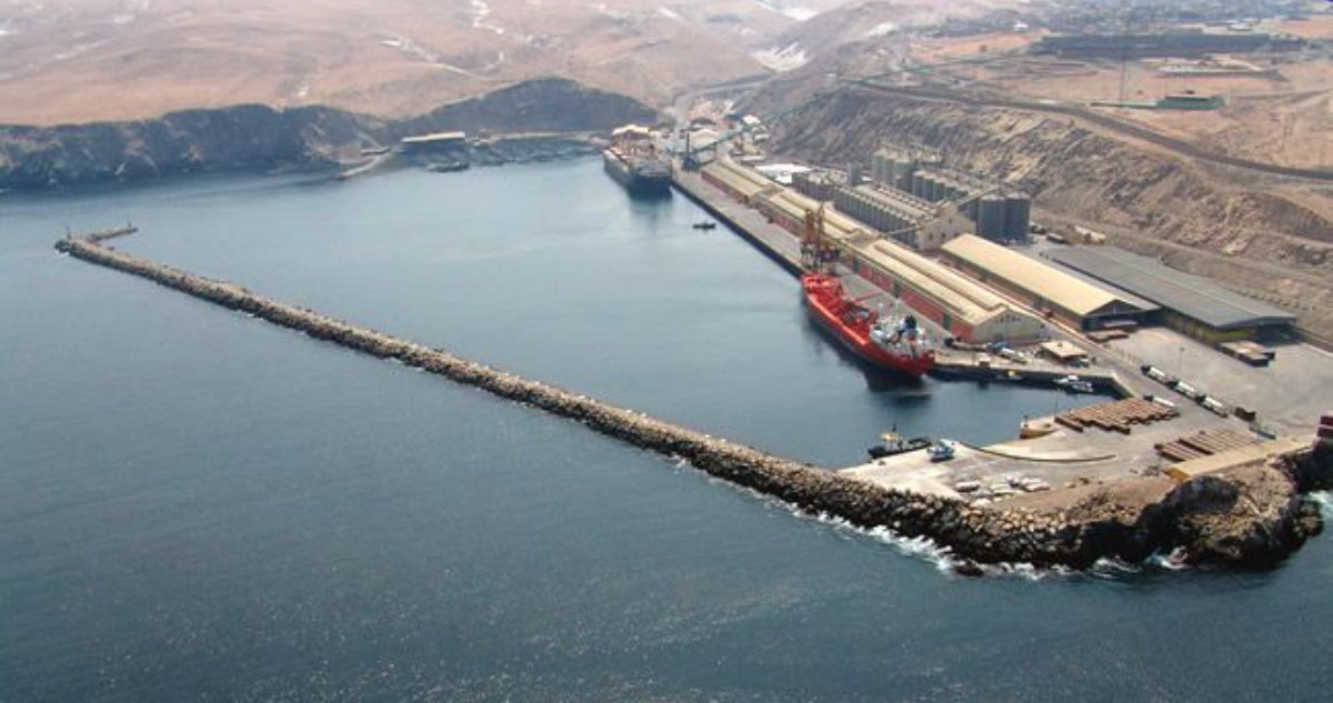 Matarani: El Puerto Estratégico que Impulsa el Comercio Exterior del Sur de Perú