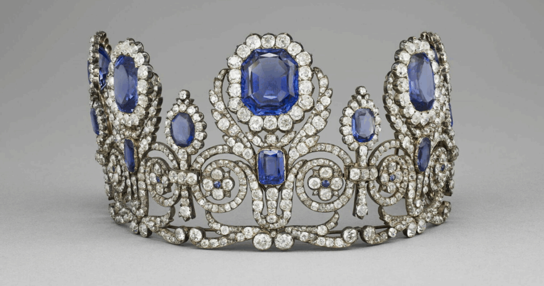 Robo Audaz en el Louvre: Joyas de Napoleón Desaparecen en Minutos