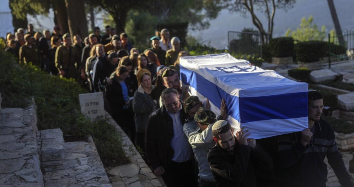 Tras 2 Años de Incertidumbre, Israel Recupera los Cuerpos de Dos Rehenes Fallecidos