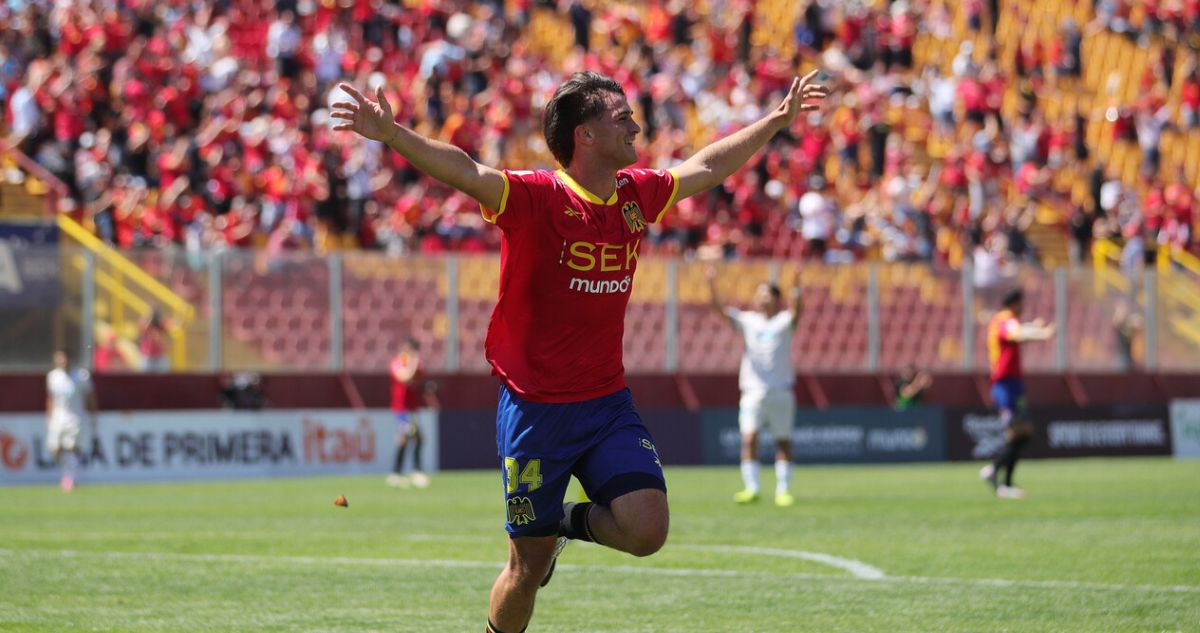 Unión Española Resurge: Derrota a Huachipato y Escapa Momentáneamente del Descenso