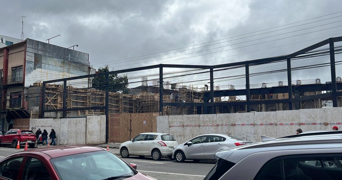 Valdivia Enfrenta Demolición de Mall Chino Construido sin Permisos