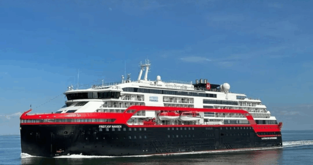 Valparaíso Recibe el Primer Crucero Polar Noruego de la Temporada