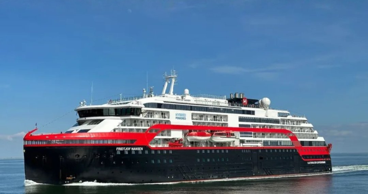 Valparaíso Recibe el Primer Crucero Polar Noruego de la Temporada