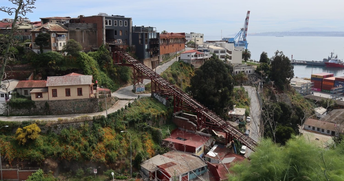 Valparaíso: Rescatando las Venas Vitales de su Patrimonio de Ascensores