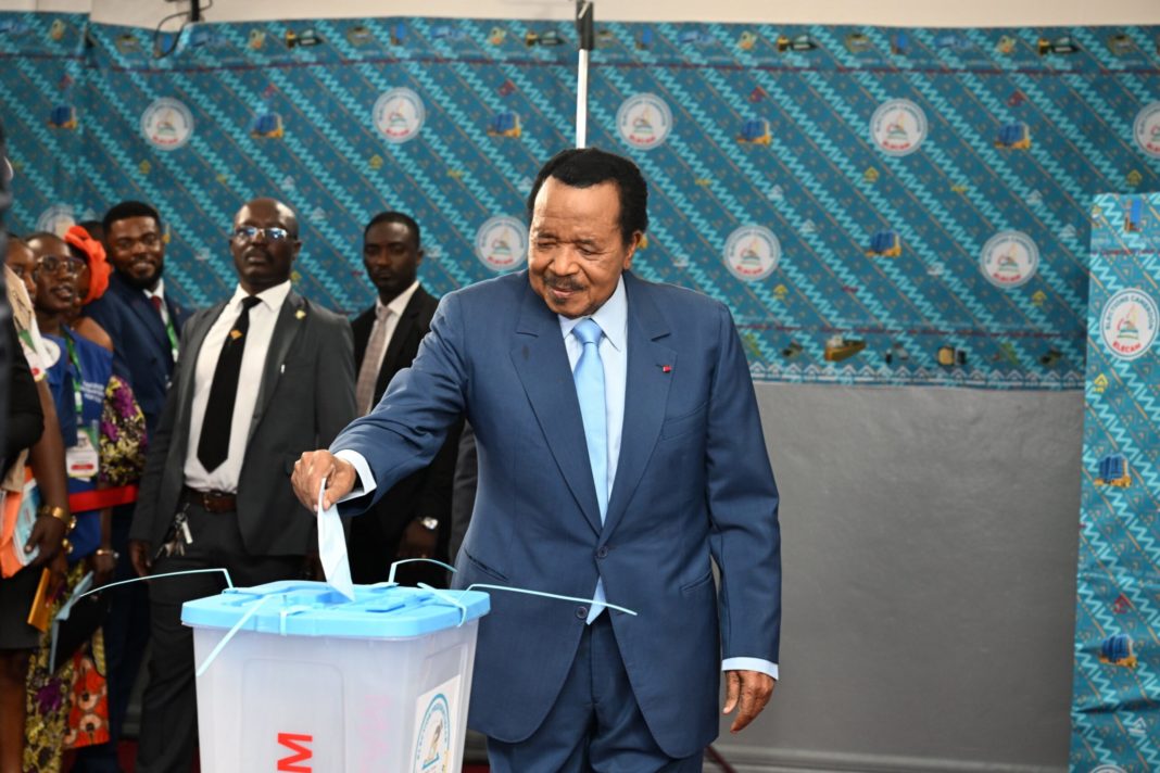 A los 92 años, Paul Biya jura para su octavo mandato como el presidente más anciano del mundo