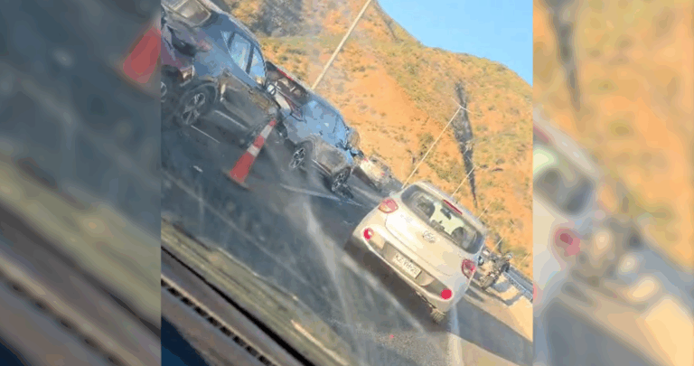 Accidente Múltiple en Autopista Troncal Sur: Dos Heridos en Colisión de 8 Vehículos