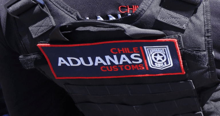 Aduanas Bloquea Vuelos Internacionales Entre Puerto Montt y Bariloche