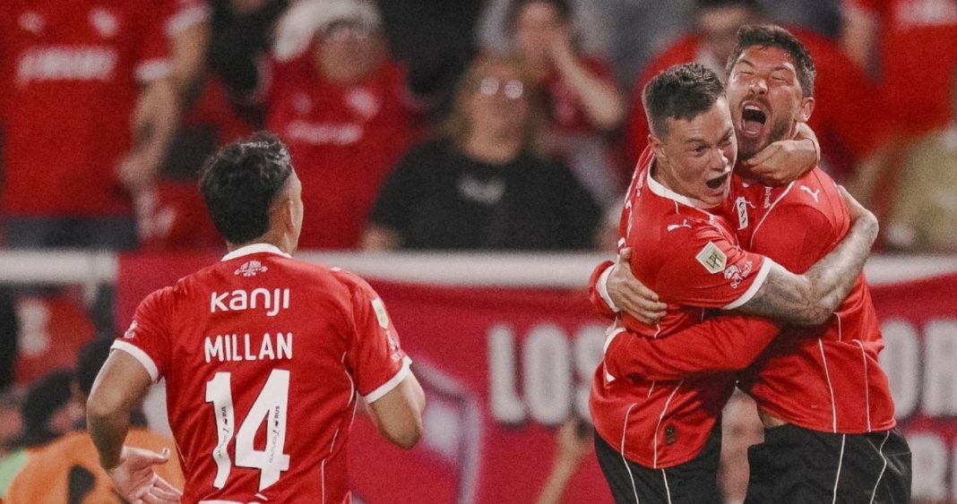 Brillante Actuación de Felipe Loyola Impulsa la Remontada de Independiente